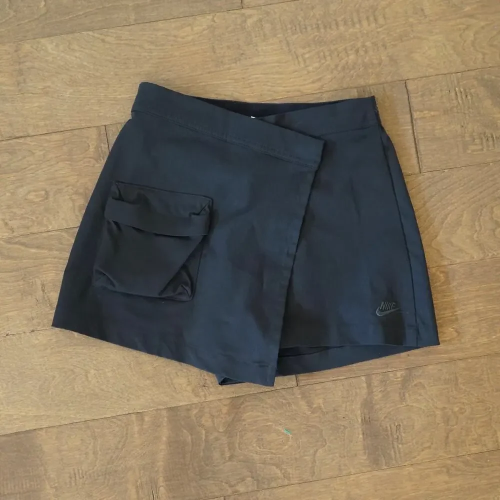 Nike Tech Pack Womens Skort XS Black High Rise Wraparound Cargo Pocket